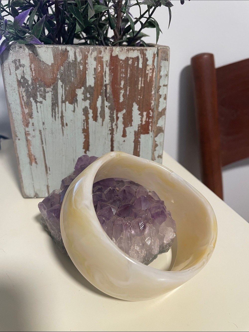Vintage 70’s Chunky Wavy Resin Bangle Bracelet